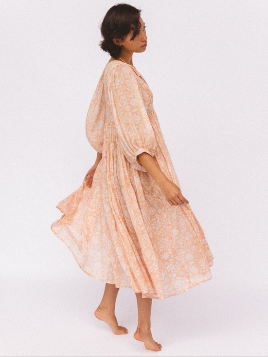 DAUGHTERS OF INDIA Kyra Midi Dress Apricot Blush Small NWT - Picture 3 of 10